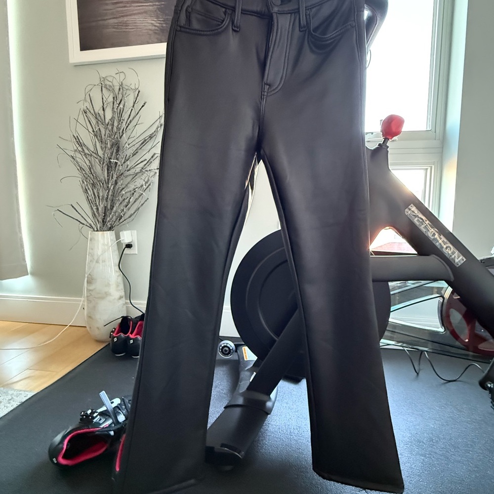 MOTHER Sleek Black Cropped Jeans